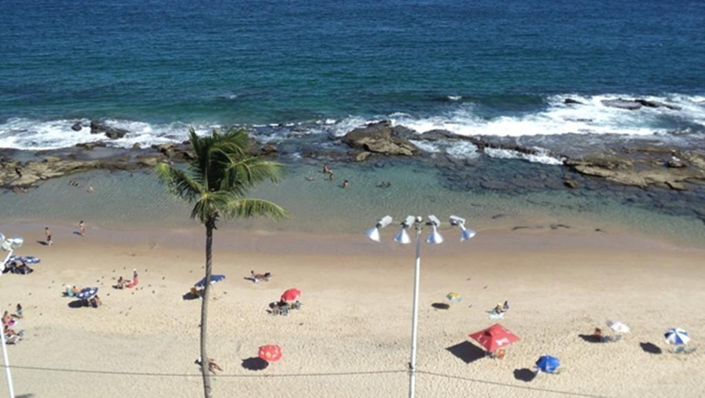Studio Na Praia Da Barra Salvador Exterior foto